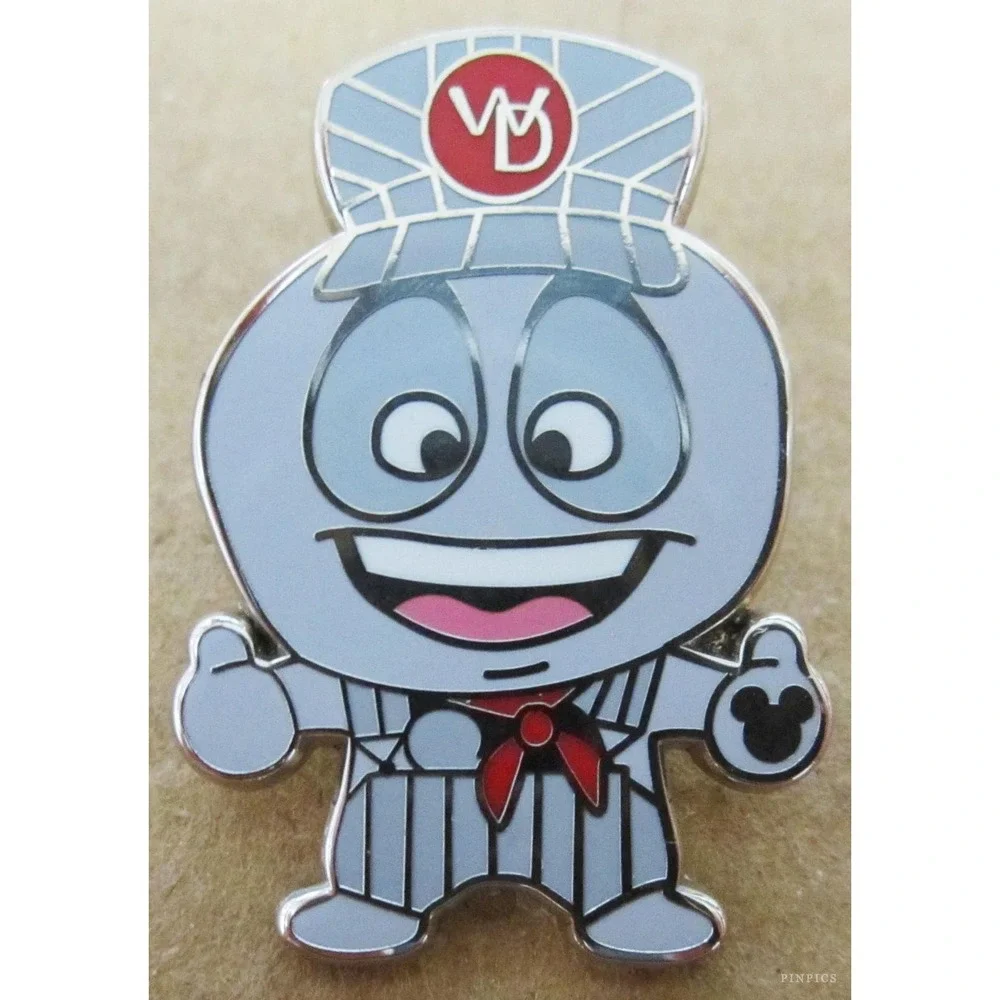 Disney Railroad‎ Train Conductor Deebee Pin 82352